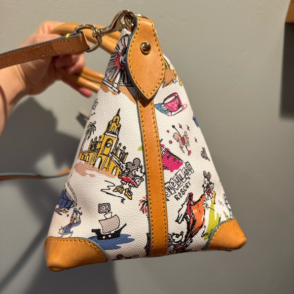 Dooney & Bourke Disneyana Disney Disneyland White Leather Full Size Bag Purse - Picture 9 of 12
